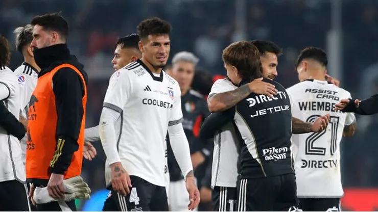 Se asoma una nueva salida en Colo Colo.