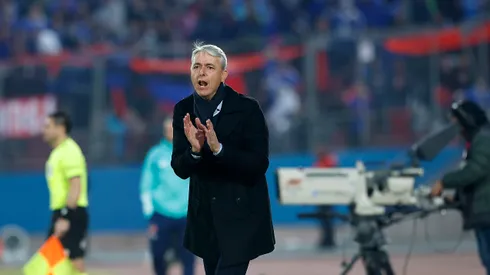 Tiago Nunes reprocha duramente a Nicolás Castillo.