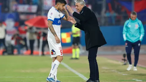 Miguel Ángel Neira alaba a Tiago Nunes