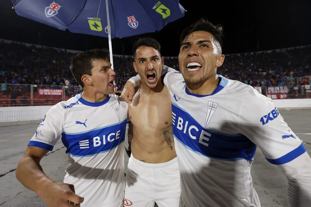 Universidad Católica derrota a Universidad de Chile en el Estadio Nacional. (Foto: Photosport)