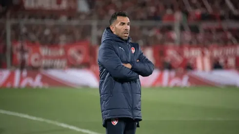 Exentrenador de Universidad de Chile suena como candidato para reemplazar al "Apache" Tévez
