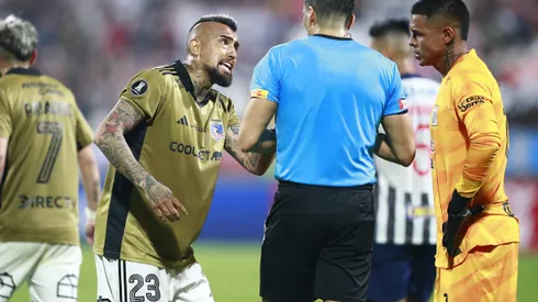 Colo Colo se benefició con los goles anulados a Alianza Lima. (Foto: Daniel Apuy/Photosport)