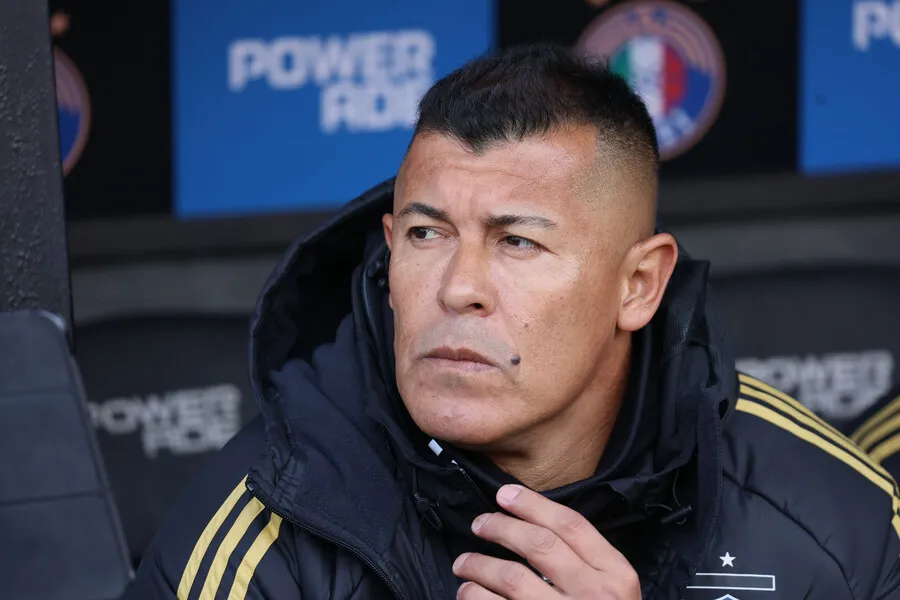 Almirón quiere refuerzos sí o sí el segundo semestre. | Foto: Photosport