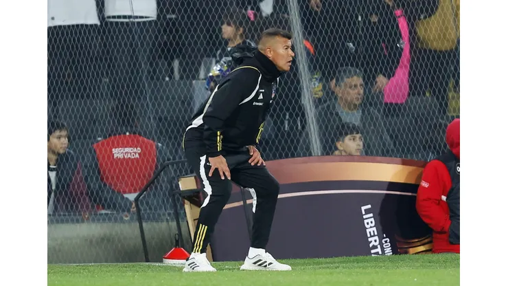 Jorge Almirón sorprende con cambio de última hora en Colo Colo. (Foto: Photosport)