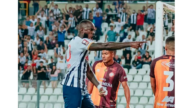 Cecilio Waterman sería la gran novedad de Alianza Lima ante Colo Colo