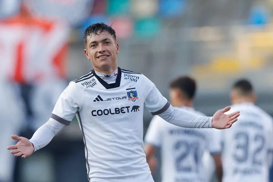 Zavala calló a sus críticos con gol y asistencias ante Audax. | Foto: Photosport