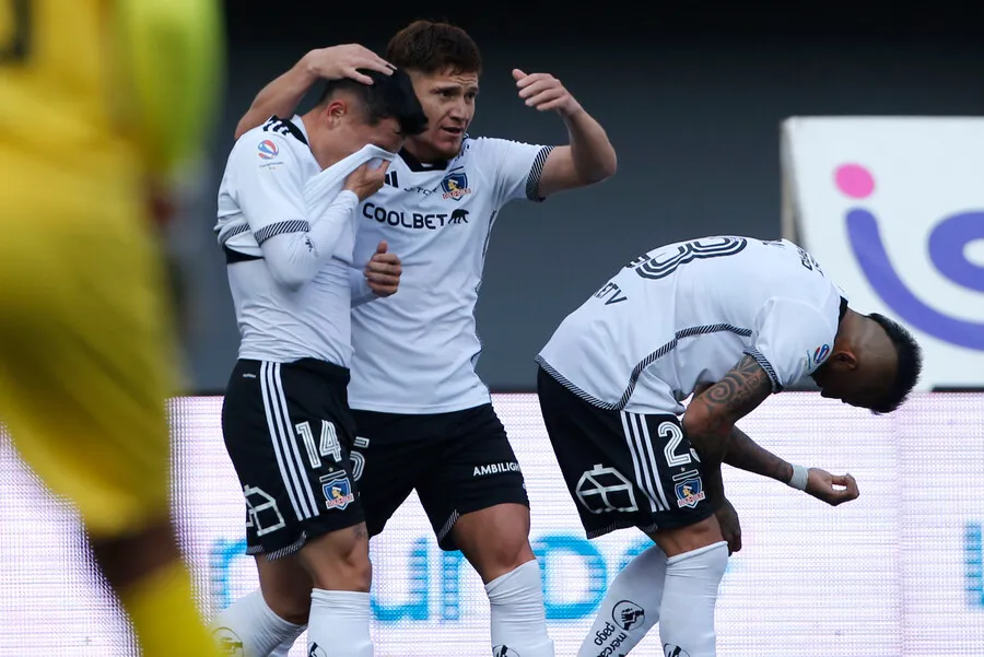 Zavala marcó el 4-1 ante Audax Italiano. | Foto: Photosport