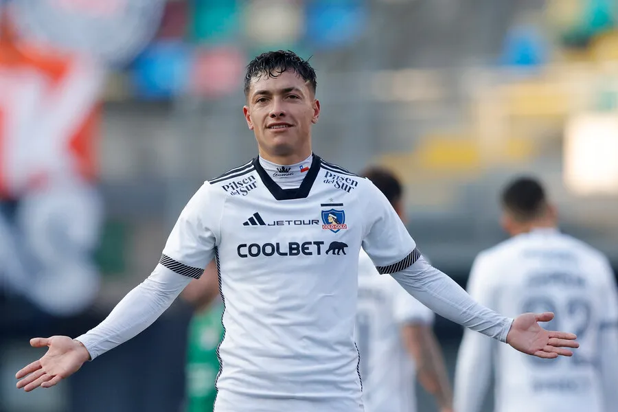 Zavala anotó el 4-1 de los albos. | Foto: Photosport