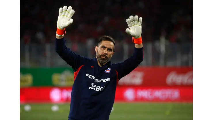 Claudio Bravo no seguirá en el Betis su retorno a Colo Colo es casi inviable (Foto: Jonnathan Oyarzun/Photosport)