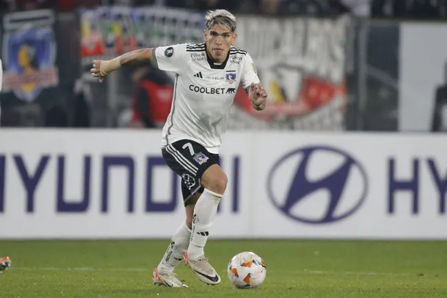 Carlos Palacios será suplente en la visita de Colo Colo a Audax Italiano. (Foto: Dragomir Yankovic/Photosport)