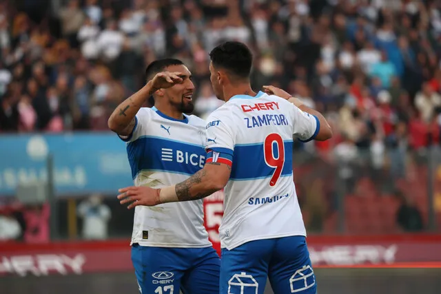 La UC consiguió un gran triunfo como local | Foto: Photosport