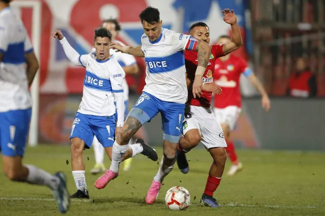 Universidad Católica venció 3-2 a O'Higgins en el Estadio Santa Laura.