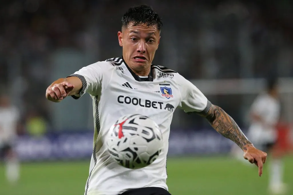 Cristián Zavala lleva un gol y cuatro asistencias en 17 partidos disputados con Colo Colo esta temporada 2024. (Foto: Javier Salvo/Photosport)
