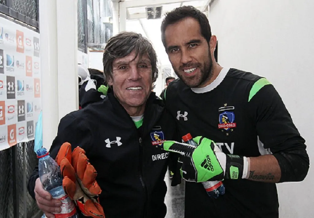 El formador de Claudio Bravo exige a Brayan Cortés como arquero suplente.