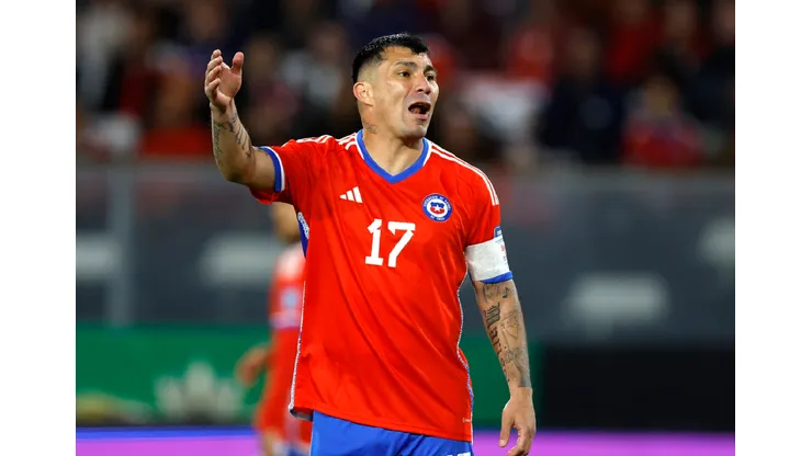 Gary Medel es la gran duda en la nómina de Ricardo Gareca