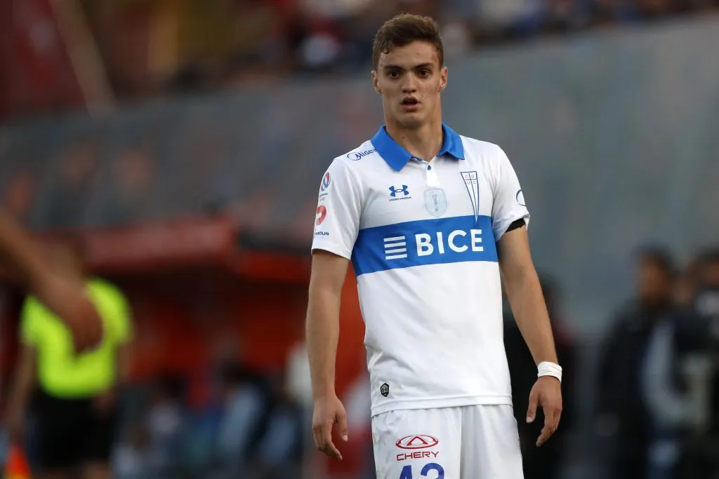 Ossa alcanzó a disputar cuatro partidos con la camiseta de la UC | FOTO: Andres Pina/Photosport