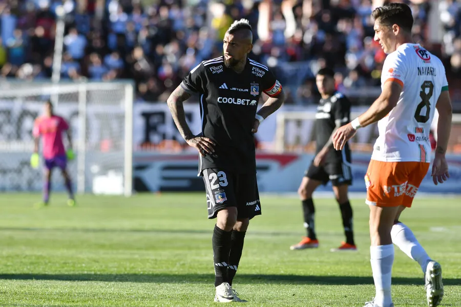 Vidal no estará ante Fluminense por suspensión. | Foto: Photosport