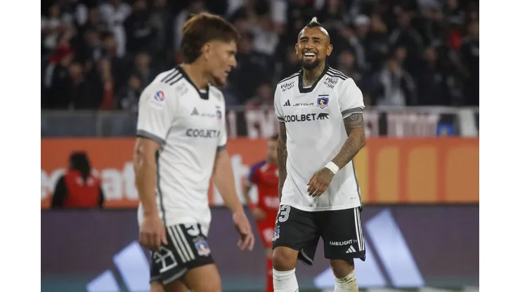 Leonarod Gil y Arturo Vidal están suspendidos para el partido de Colo Colo contra Fluminense. (Foto: Jonnathan Oyarzún/Photosport)