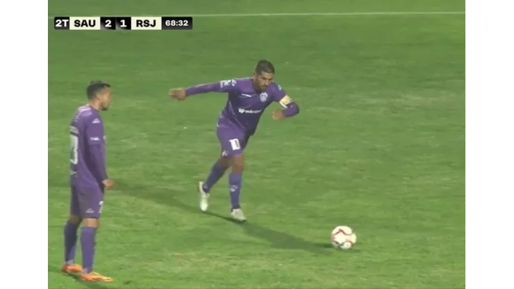 Ramón Fernández se lució con un golazo para San Antonio Unido. (Foto: Captura)