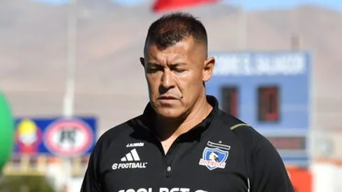 Jorge Almirón le contestó a Claudio Bravo.