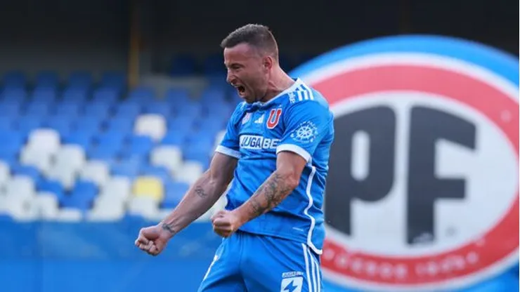 El delantero azul puso el 2-2 en Concepción.