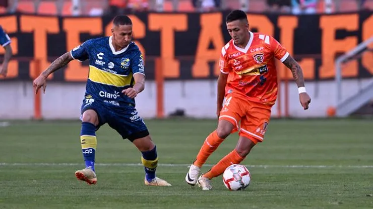 Cobreloa y Everton se vieron las caras en el Estadio Zorros del Desierto