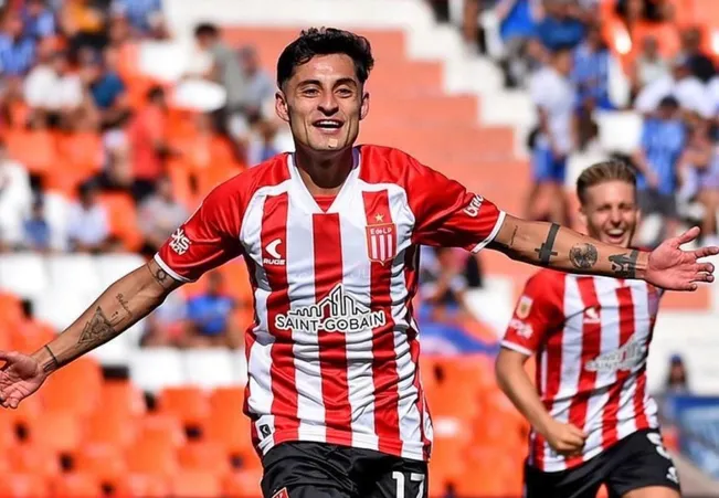 Las negociaciones entre Universidad de Chile y Estudiantes de La Plata por Javier Altamirano estarían paralizadas.