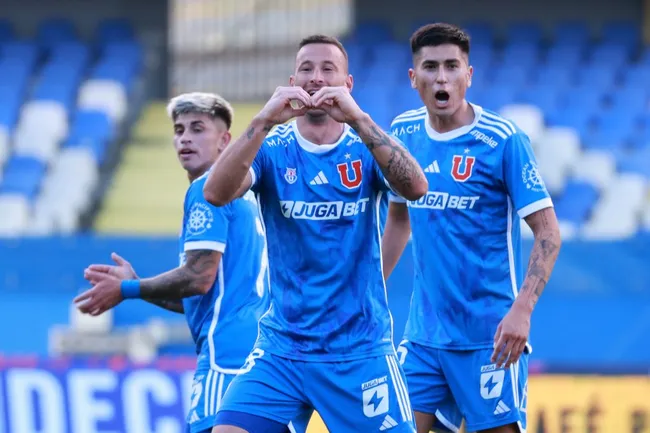 Luciano Pons ha convertido en tres de los últimos cuatro duelos de Universidad de Chile.