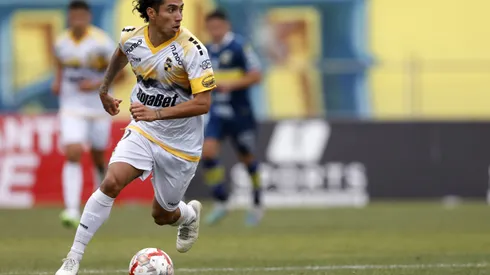 Luciano Cabral se aleja de Colo Colo y Universidad de Chile.