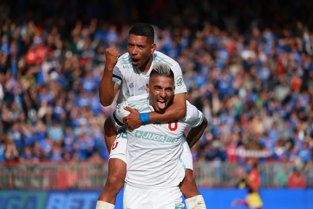 Palacios y Fernández están consolidando una buena dupla en la U | Foto: Photosport