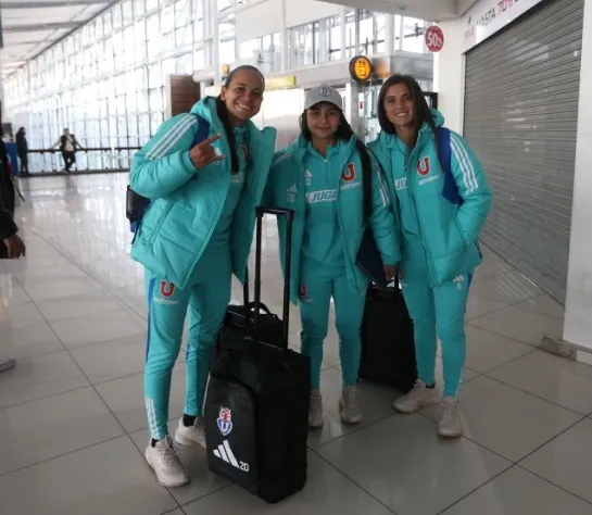 Sánchez, Hernández y Pino: Parte de las jugadoras que viajan al norte (Prensa UCH)