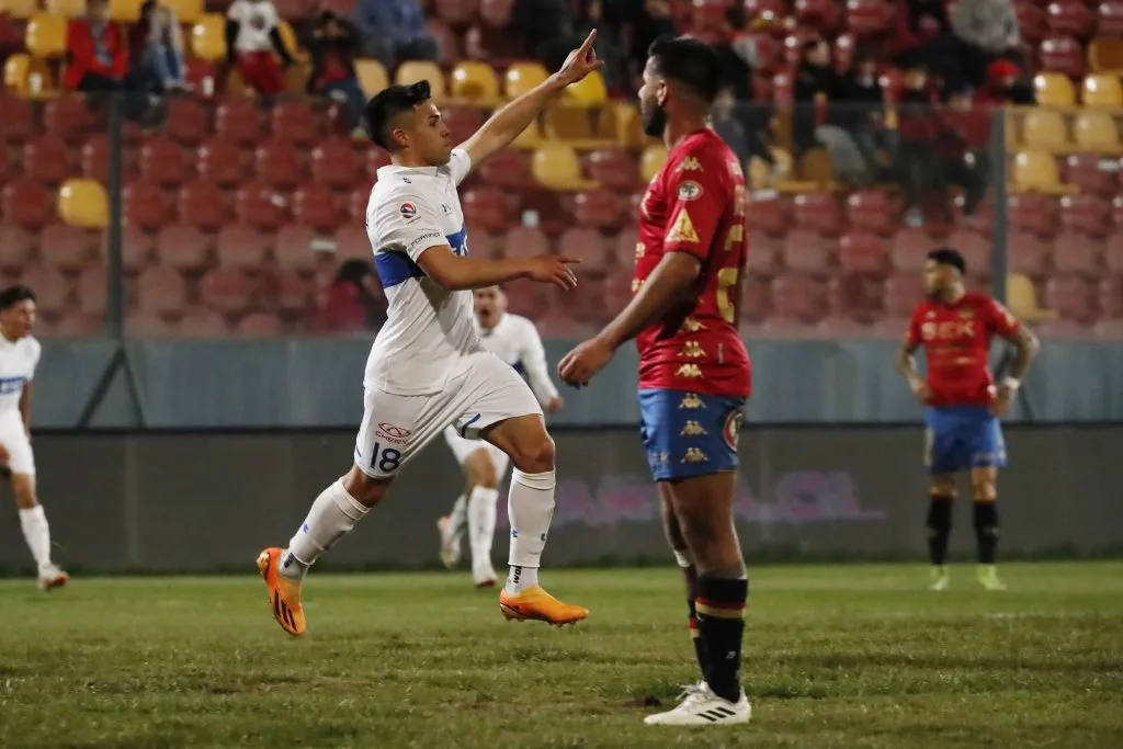 Alexander Aravena celebrando un gol ante los Hispanos | FOTO: Marcelo Hernandez/Photosport