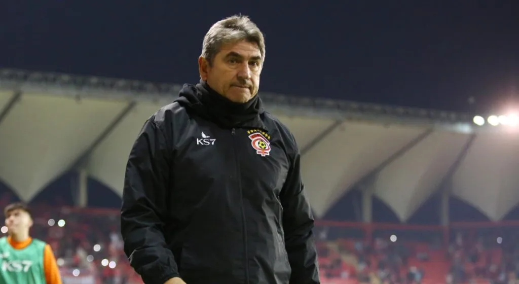 Emiliano Astorga definió la formación de Cobreloa para recibir a Everton.