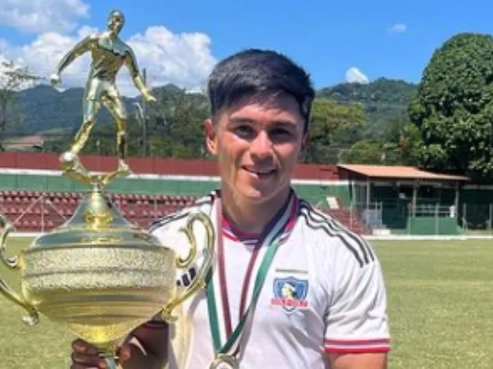 Pide minutos: los sorprendentes números del delantero estrella de Colo Colo Proyección