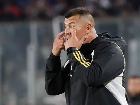 Tratan de vendehumo a Jorge Almirón por hablar de la U