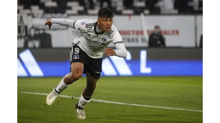 Damián Pizarro viene de anotar un doblete con Colo Colo. (Foto: Jonnathan Oyarzún/Photosport)