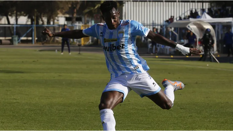 Zapata prepara su regreso al fútbol luego de un negativo paso por Argentina.