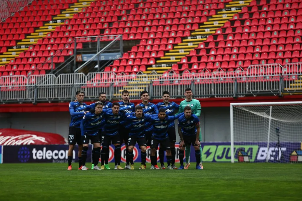La formación de Huachipato en el partido con Ñublense por el Campeonato Nacional. (Foto: Photosport)