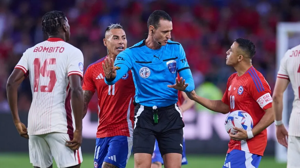 Wilmar Roldán es blanco de críticas en Chile y el mundo tras el robo en Copa América