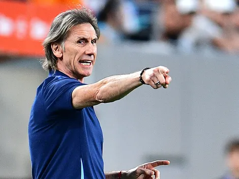 Gareca repasa a Roldán en su regreso a Chile