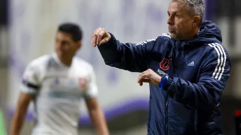 Gustavo Álvarez pide paciencia por el tema refuerzos.