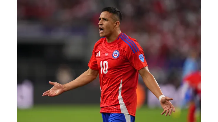 Alexis Sánchez es uno de los jugadores que arriesga suspensión por acumulación de tarjetas amarillas. (Foto: Getty)