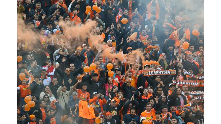 Hinchas de Cobreloa no podrán ver por televisión el partido ante San Marcos. (Foto: Photosport)