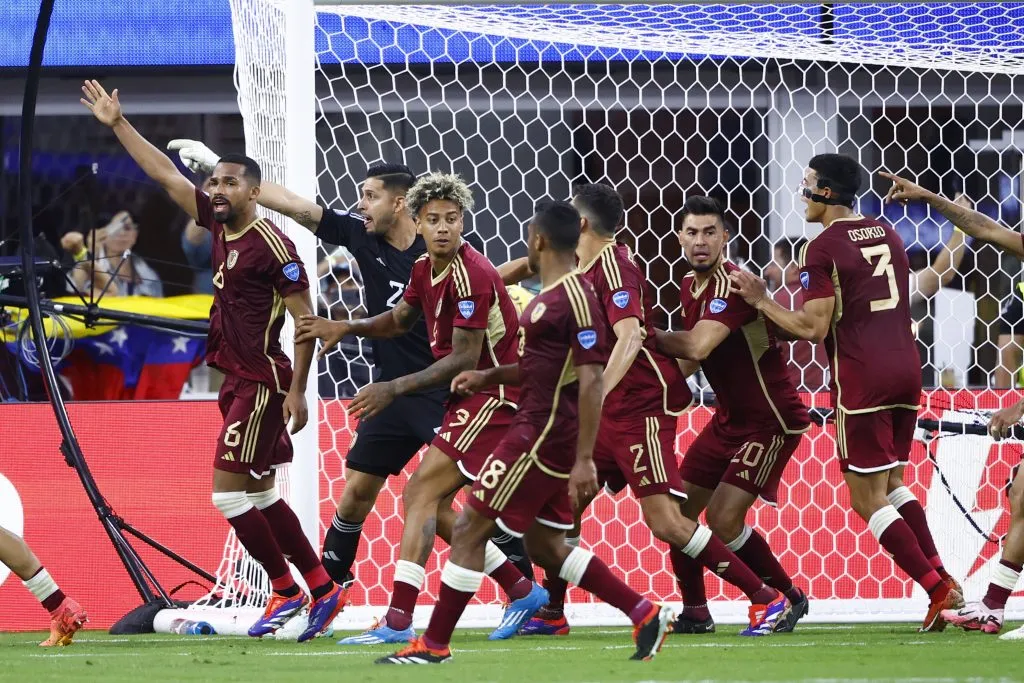 Venezuela venció a México en un partidazo