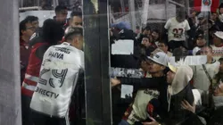 Los hinchas de Universitario al interior del Estadio Monumental. (Foto: Photosport)