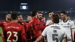 Lamentables hechos hicieron suspender el partido amistoso de Colo Colo vs Universitario. (Foto: Javier Salvo/Photosport)