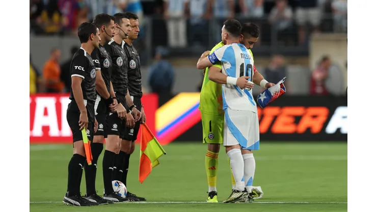 Claudio Bravo puso la calma pese a la derrota con Argentina