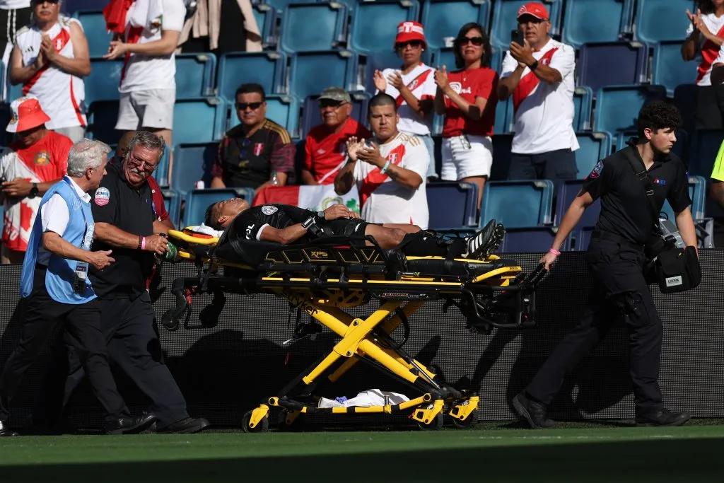 El juez guatemalteco Humberto Panjoj se desmayó en pleno partido entre Canadá y Perú por la Copa América 2024.