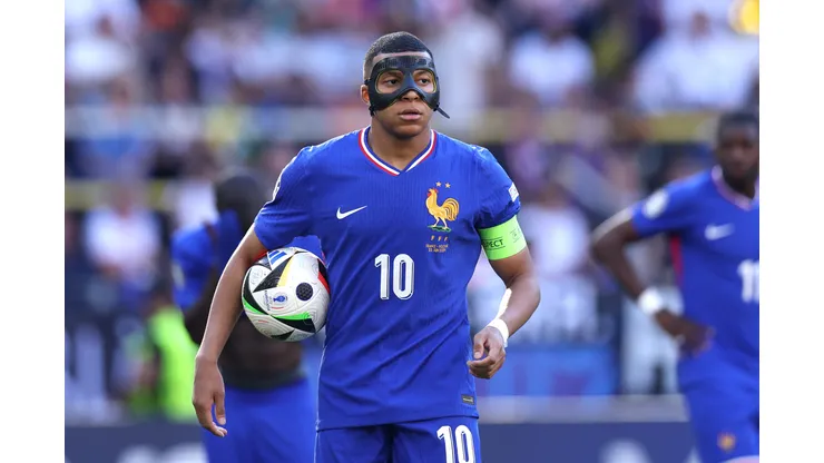 Kylian Mbappé lleva a Francia a los octavos de final de la Eurocopa 2024. (Foto: Dean Mouhtaropoulos/Getty Images)