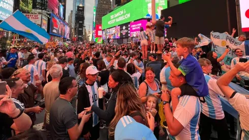 Los hinchas argentinos no quedaron contentos con la dinámica de los chilenos.